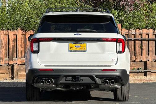 Star White Metallic Tri-Coat 2026 Ford Explorer ST