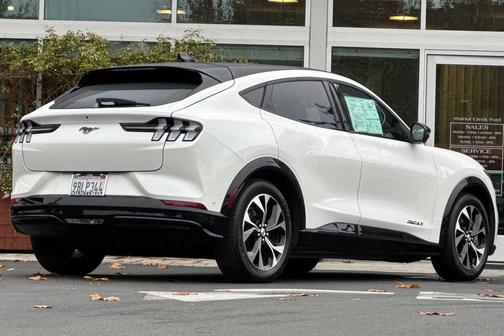 2022 Ford Mustang Mach-E Premium