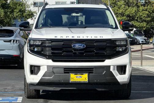 2025 Ford Expedition Max Active 4x4