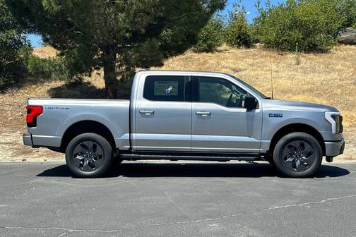 2025 Ford F-150 Lightning Flash