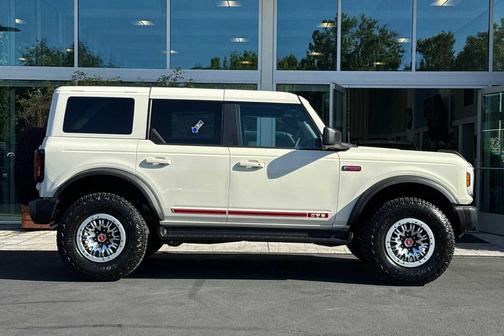 Wimbledon White 2026 Ford Bronco Outer Banks