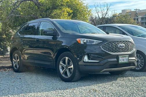 Forged Green Metallic 2023 Ford Edge SEL