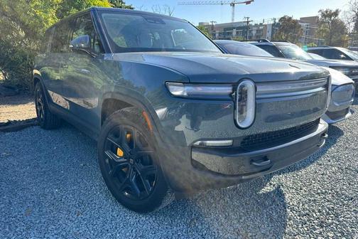 Storm Blue 2026 Rivian R1S Tri Motor Max Pack