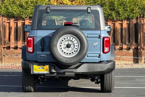 Azure Gray Metallic Tri-Coat 2025 Ford Bronco Base