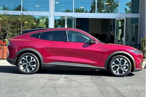 2025 Ford Mustang Mach-E Select