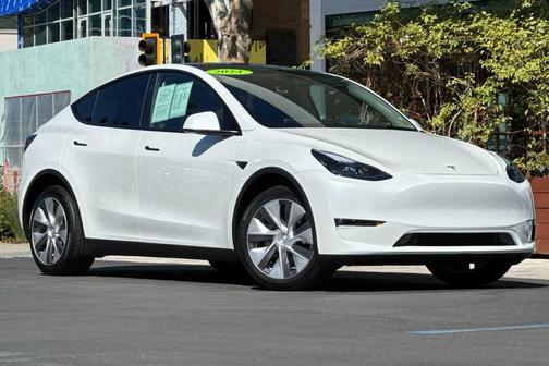 2024 Tesla Model Y Long Range Dual Motor All-Wheel Drive