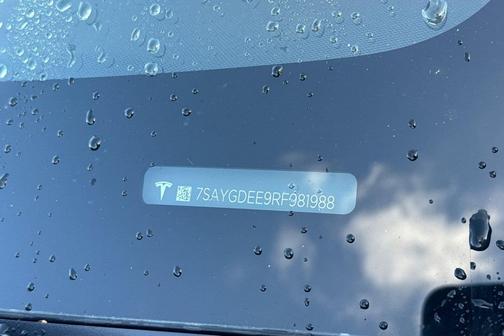 2024 Tesla Model Y Long Range Dual Motor All-Wheel Drive