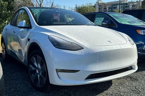 2024 Tesla Model Y Long Range Dual Motor All-Wheel Drive