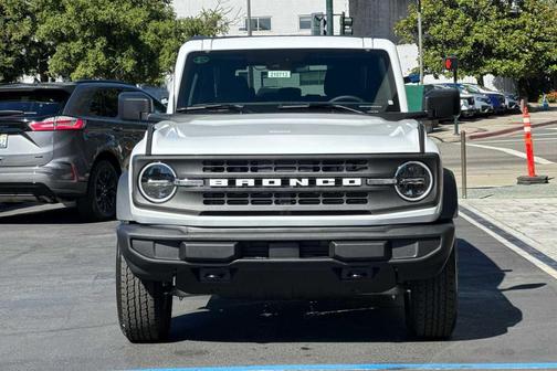 Oxford White 2026 Ford Bronco Big Bend