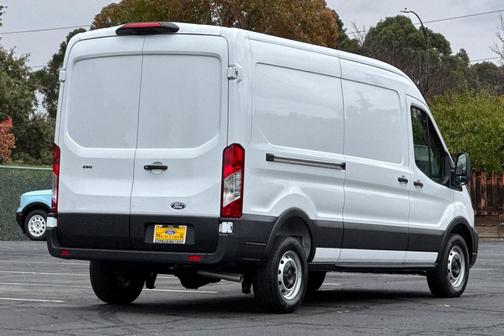 Oxford White 2027 Ford Transit-250 Base