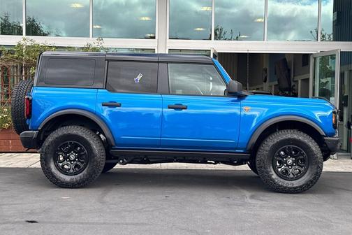 Velocity Blue Metallic 2026 Ford Bronco Badlands