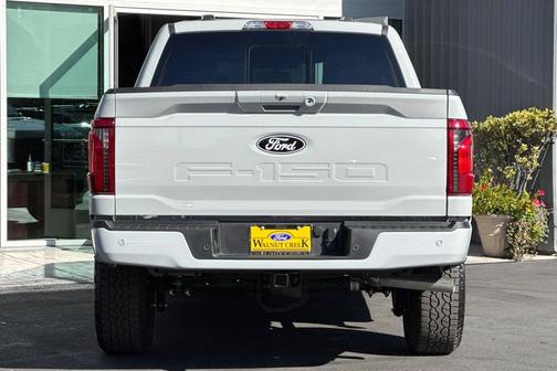 Avalanche 2026 Ford F-150 XLT