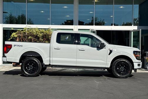 Avalanche 2026 Ford F-150 XLT
