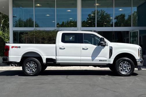 Star White Metallic Tri-Coat 2026 Ford F-250 Lariat