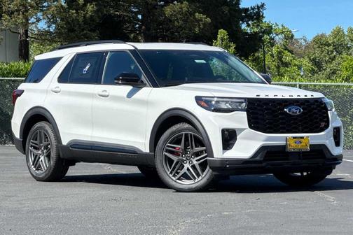 Star White Metallic Tri-Coat 2026 Ford Explorer ST