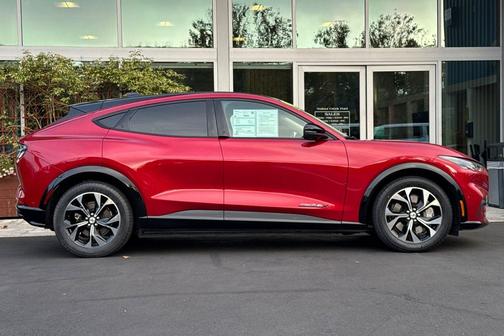 2022 Ford Mustang Mach-E Premium