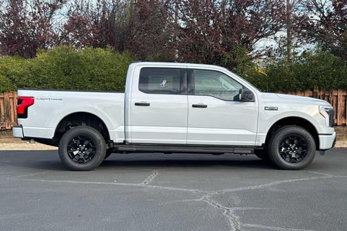 2025 Ford F-150 Lightning XLT