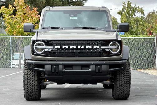Marsh Gray 2026 Ford Bronco Badlands