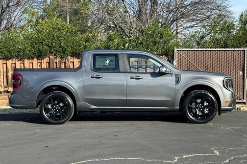 2026 Ford Maverick Lobo Standard