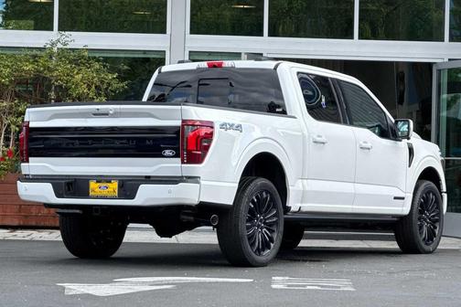 Star White Metallic Tri-Coat 2026 Ford F-150 Platinum