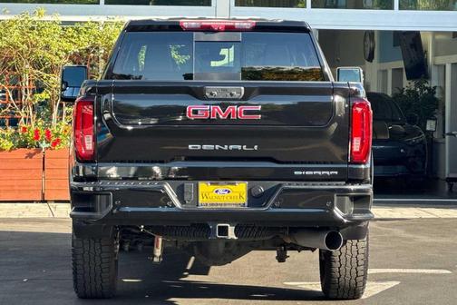 2023 GMC Sierra 2500 Denali