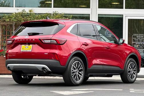 2025 Ford Escape PHEV Base