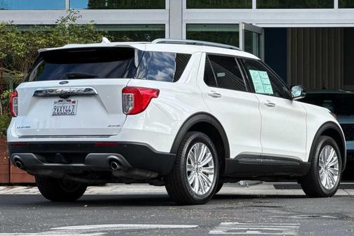 Star White Metallic Tri-Coat 2021 Ford Explorer Limited