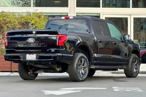 2024 Ford F-150 Lightning Flash