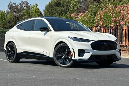 2025 Ford Mustang Mach-E GT