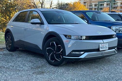 2024 Hyundai IONIQ 5 SEL