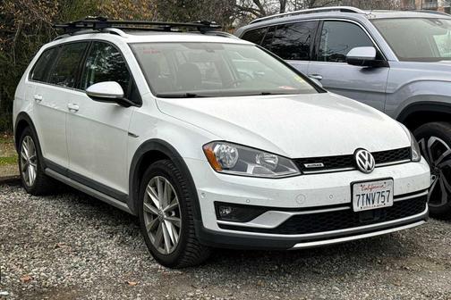 2017 Volkswagen Golf Alltrack TSI SE