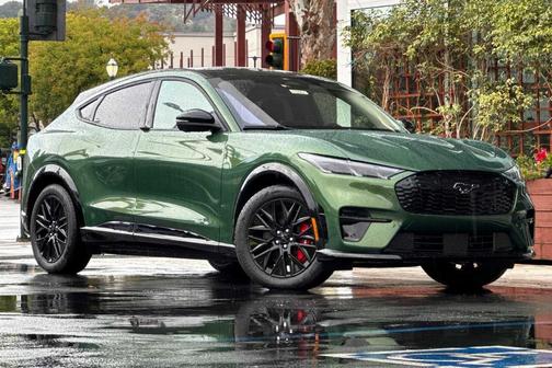 2025 Ford Mustang Mach-E Premium