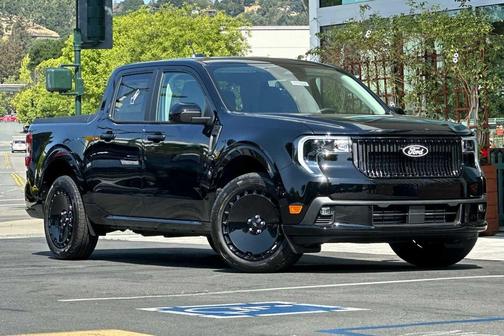 2025 Ford Maverick Lobo Standard