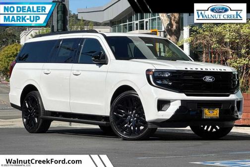 Star White Metallic Tri-Coat 2027 Ford Expedition Max Platinum