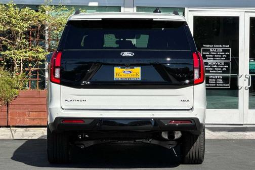 Star White Metallic Tri-Coat 2027 Ford Expedition Max Platinum