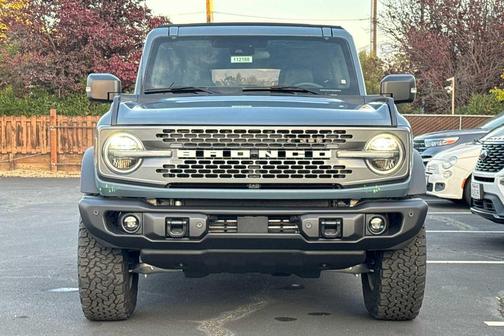 Azure Gray Metallic Tri-Coat 2025 Ford Bronco Badlands