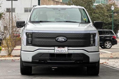 2024 Ford F-150 Lightning Flash