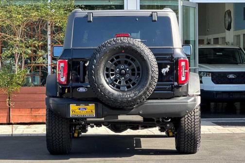 Shadow Black 2026 Ford Bronco Badlands