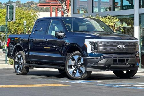 2025 Ford F-150 Lightning Platinum