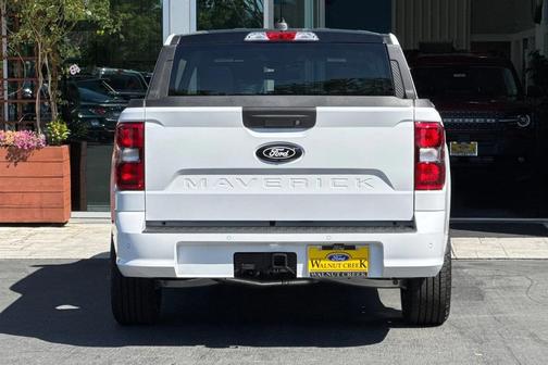 2025 Ford Maverick Lobo Standard