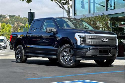 2025 Ford F-150 Lightning Flash