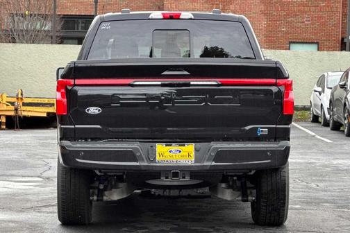 2025 Ford F-150 Lightning LARIAT