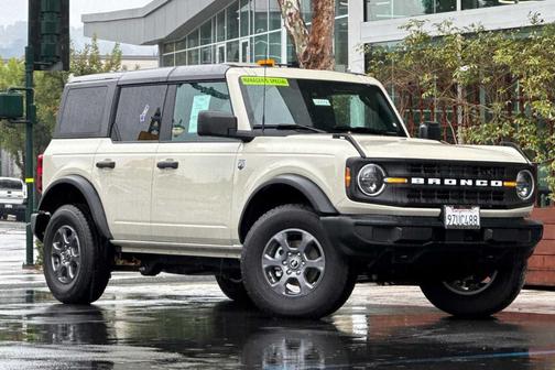 Desert Sand 2026 Ford Bronco Big Bend