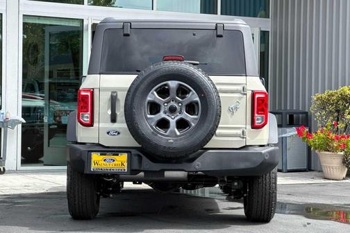 Desert Sand 2026 Ford Bronco Big Bend