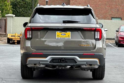 Marsh Gray 2026 Ford Explorer Tremor