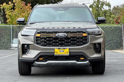 Marsh Gray 2026 Ford Explorer Tremor
