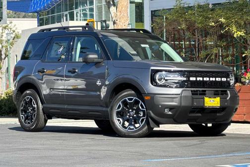 Carbonized Gray Metallic 2026 Ford Bronco Sport Outer Banks