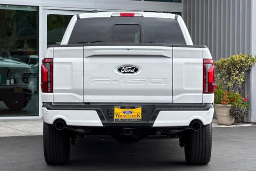 Star White Metallic Tri-Coat 2026 Ford F-150 Lariat
