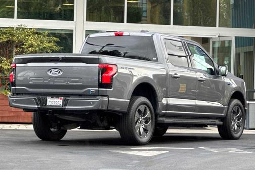 2024 Ford F-150 Lightning Flash