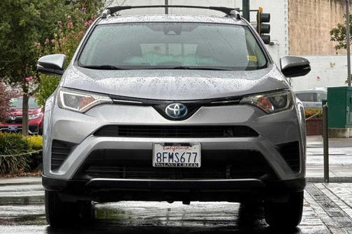 2018 Toyota RAV4 Hybrid XLE